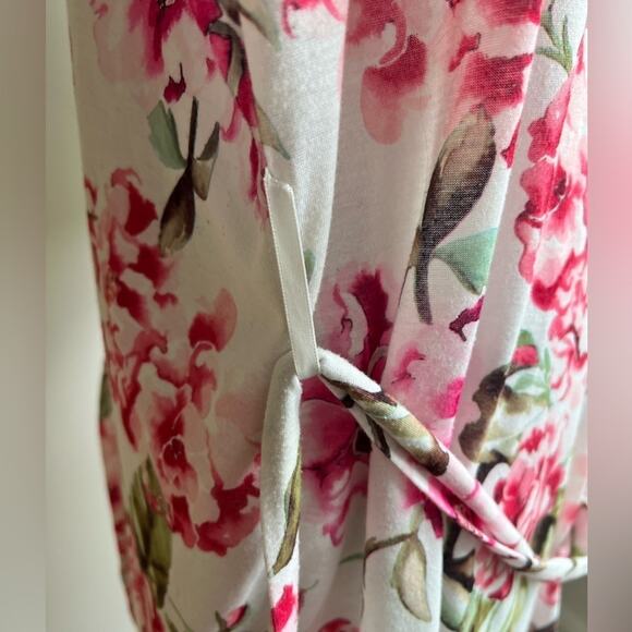 SHOW ME YOUR MUMU PINK FLORAL ROBE SHORT SLEEVE BRIDESMAID ONE SIZE - Picture 6 of 7